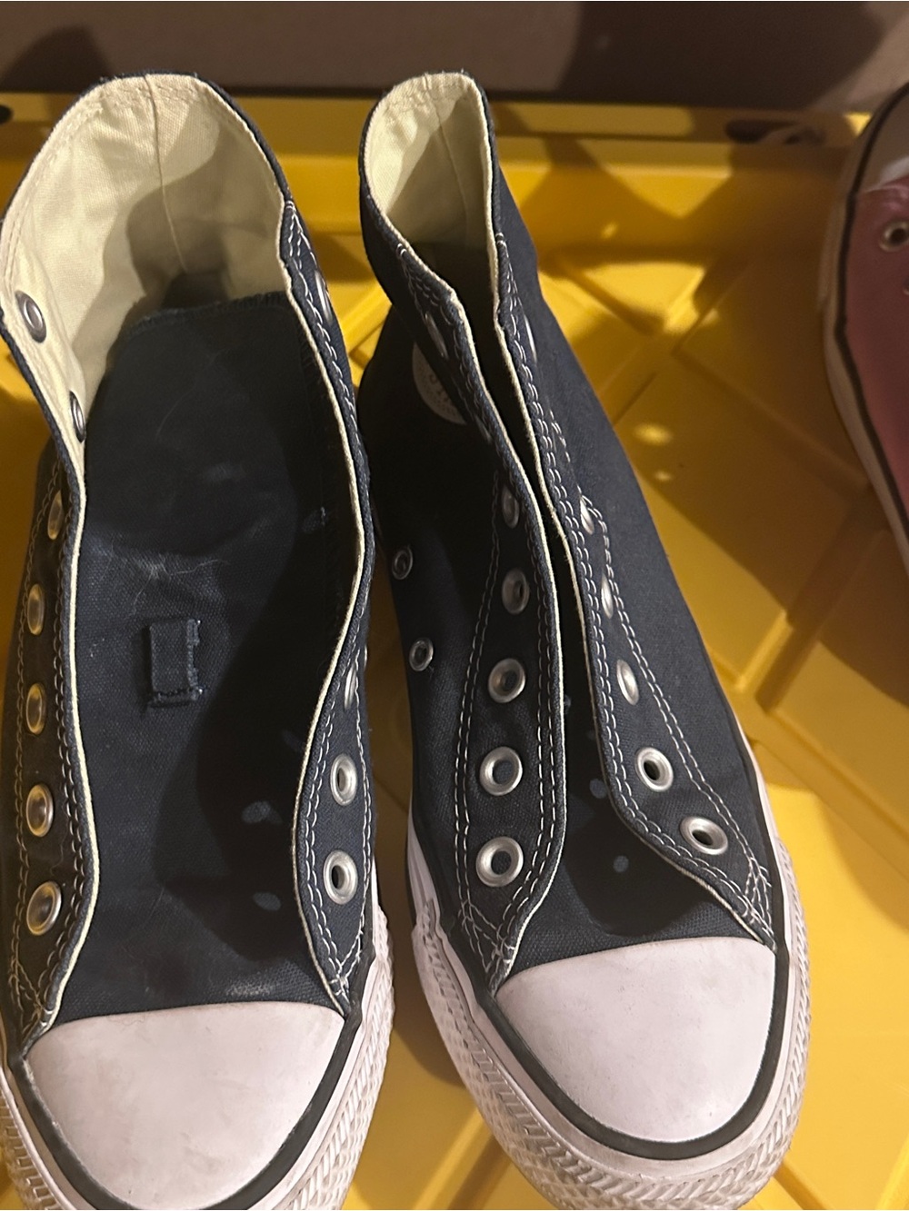 Converse navy blue canvas sneaker. No laces